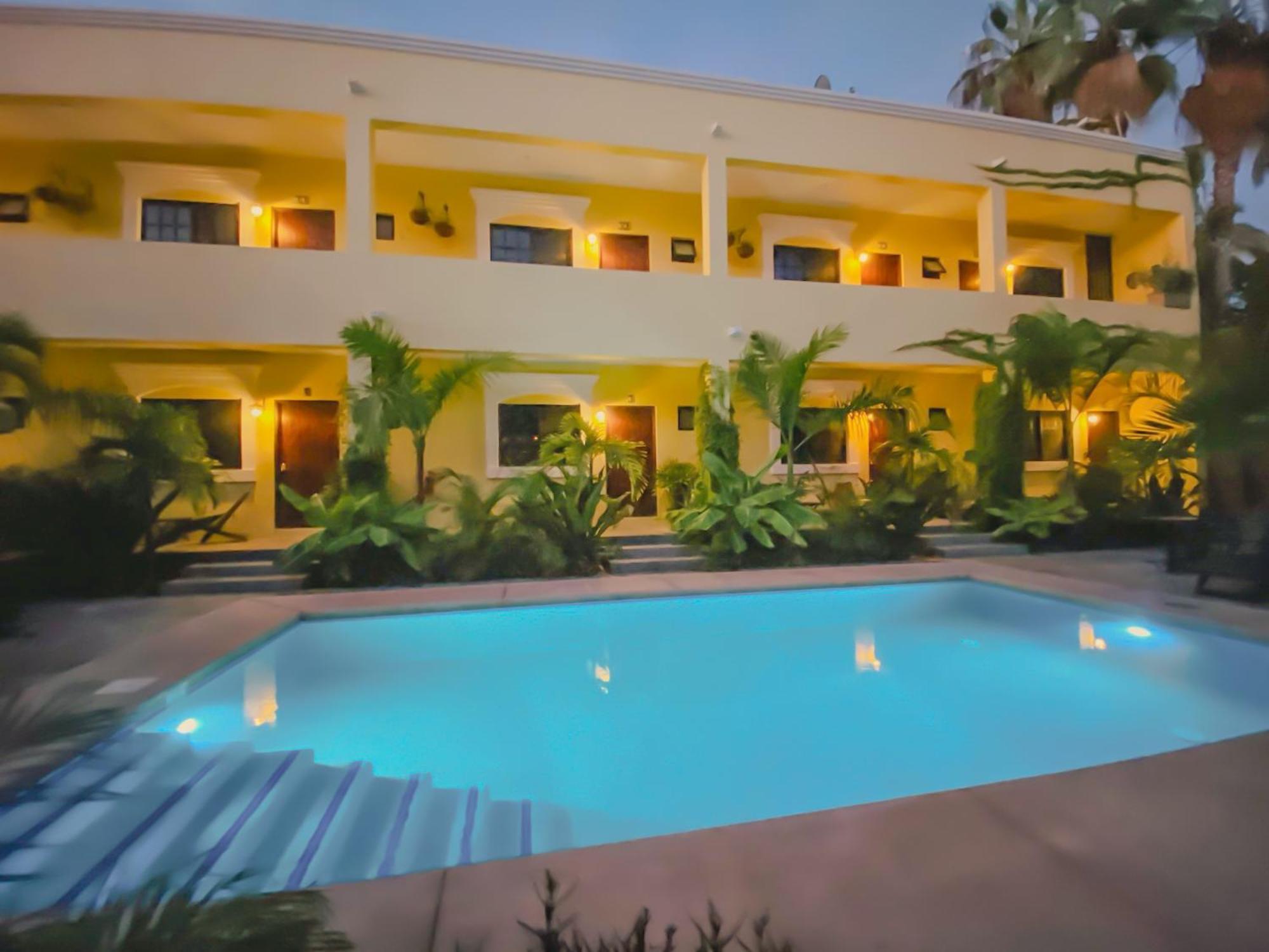 Gallo Azul Hotel, En El Corazon De *